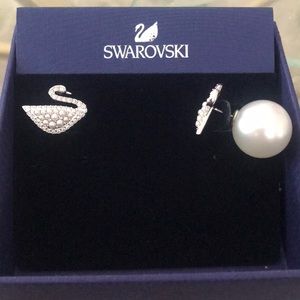 Swarovski reversible pearl/swan earrings